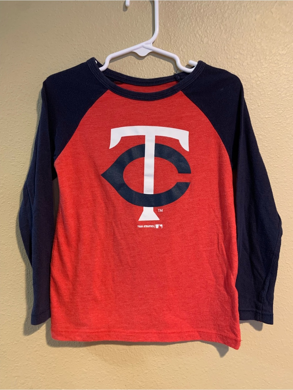 Minnesota Twins 4T longsleeve shirt